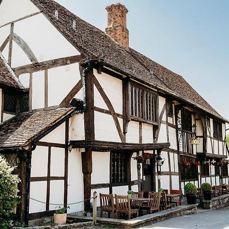 The Crown Inn Chiddingfold Exterior photo