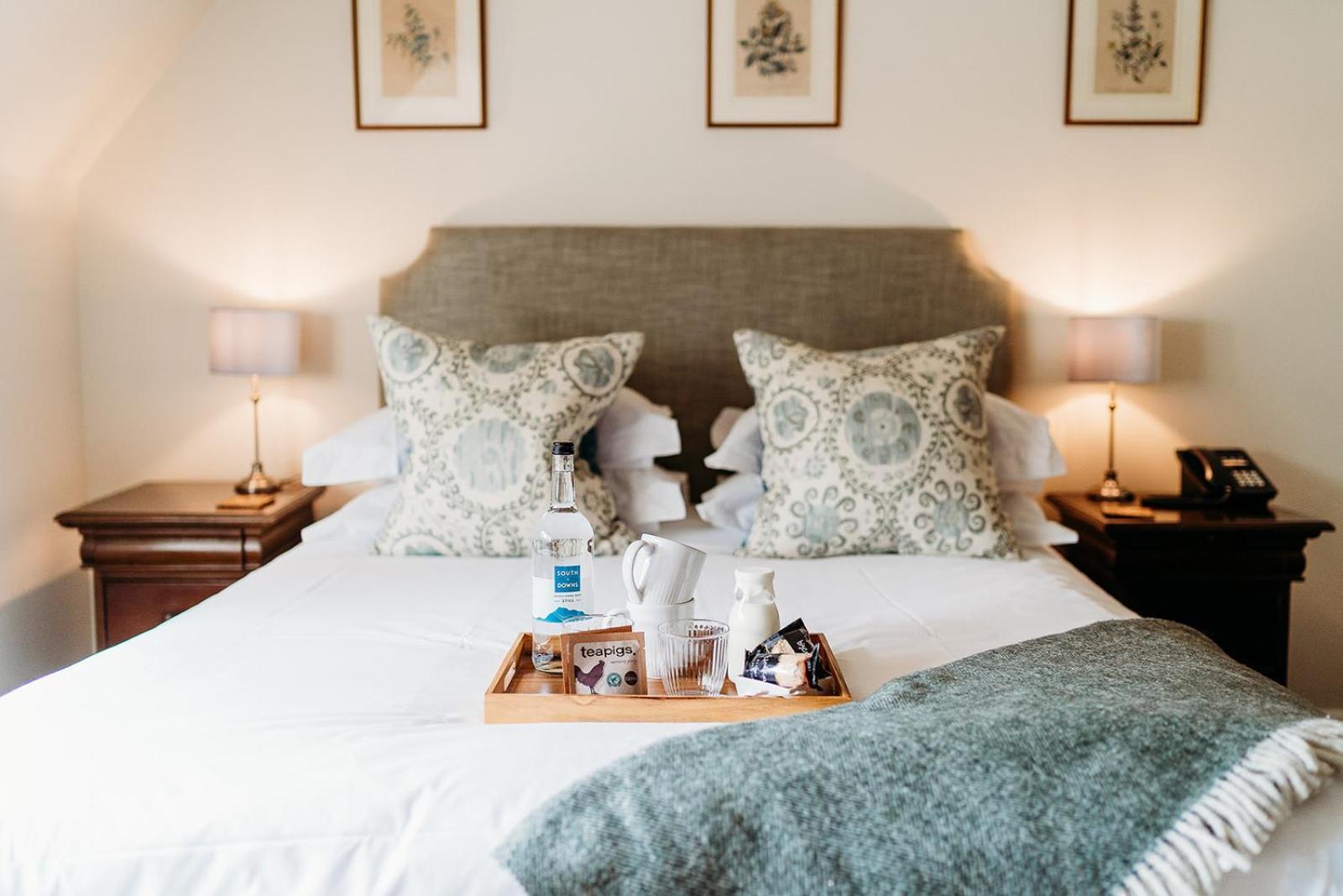 The Crown Inn Chiddingfold Room photo