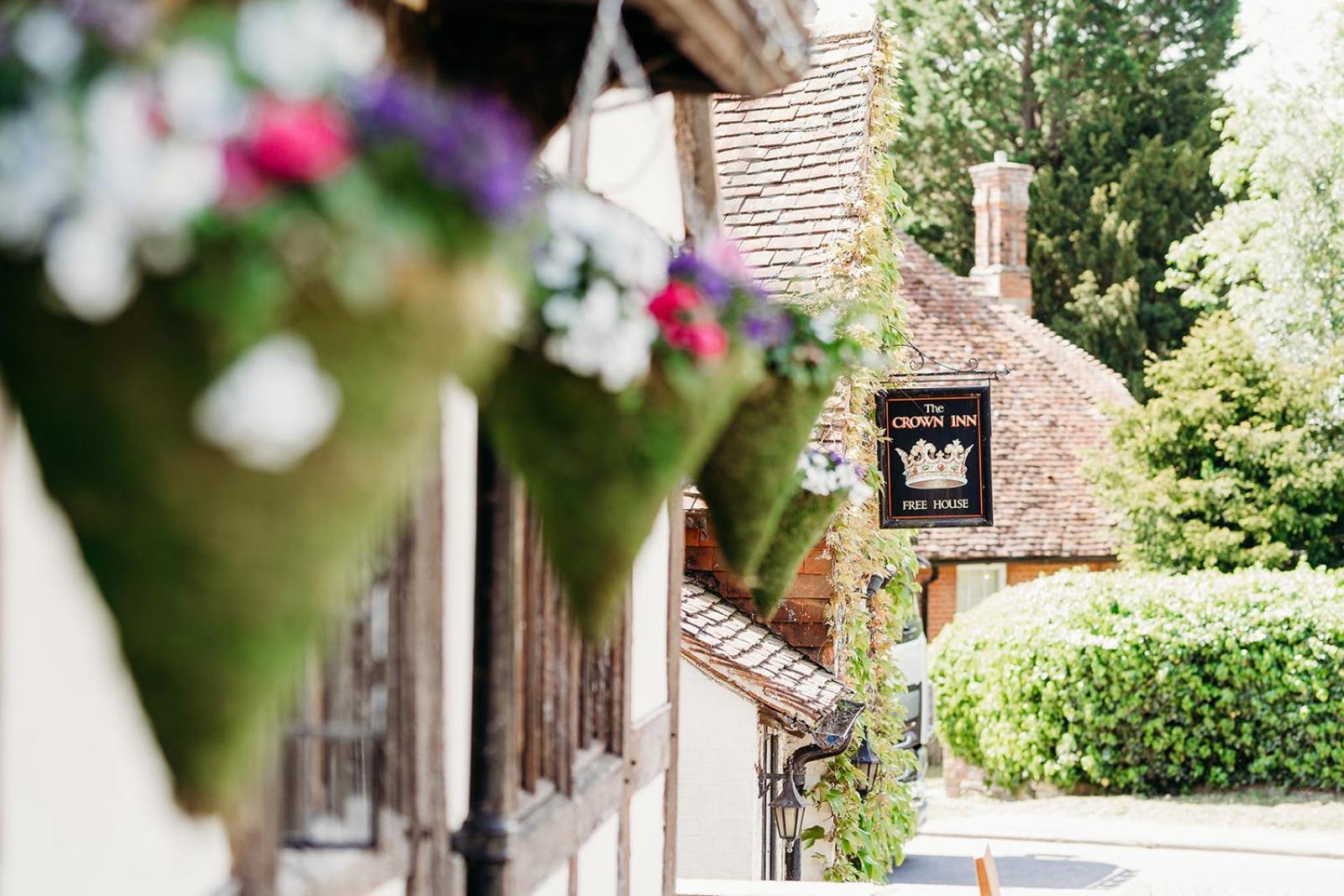 The Crown Inn Chiddingfold Exterior photo
